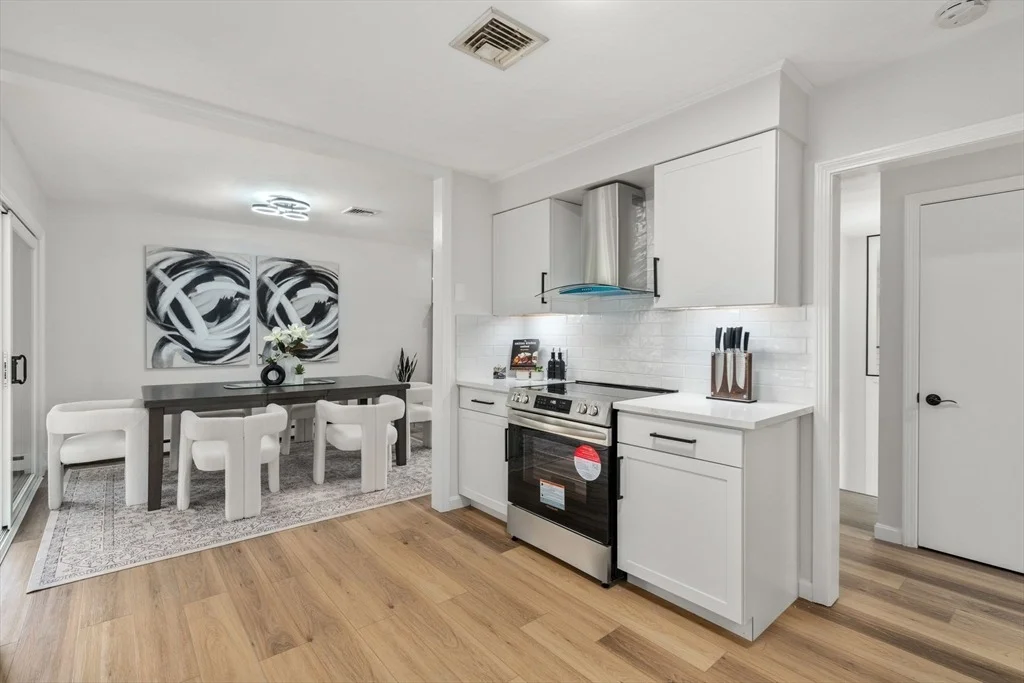 Photo of 7 Kennedy Dr