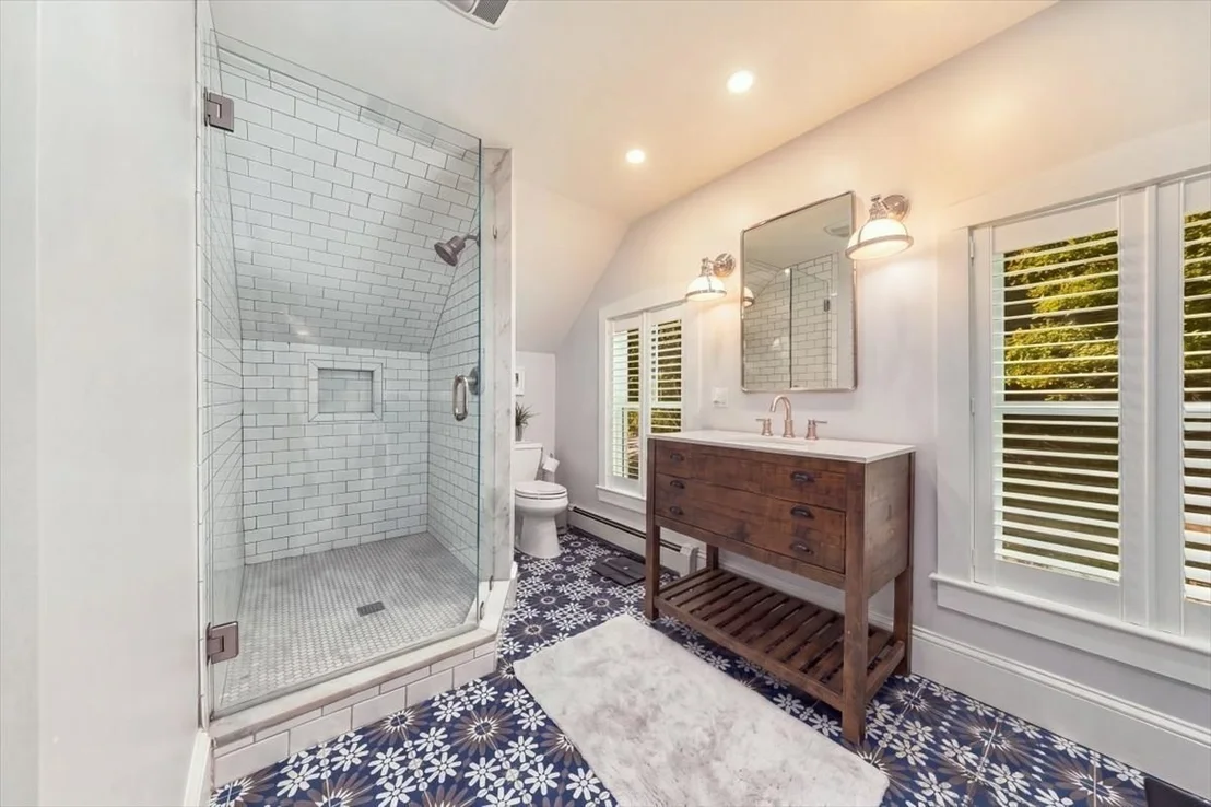 Photo of 137 Fort Hill St