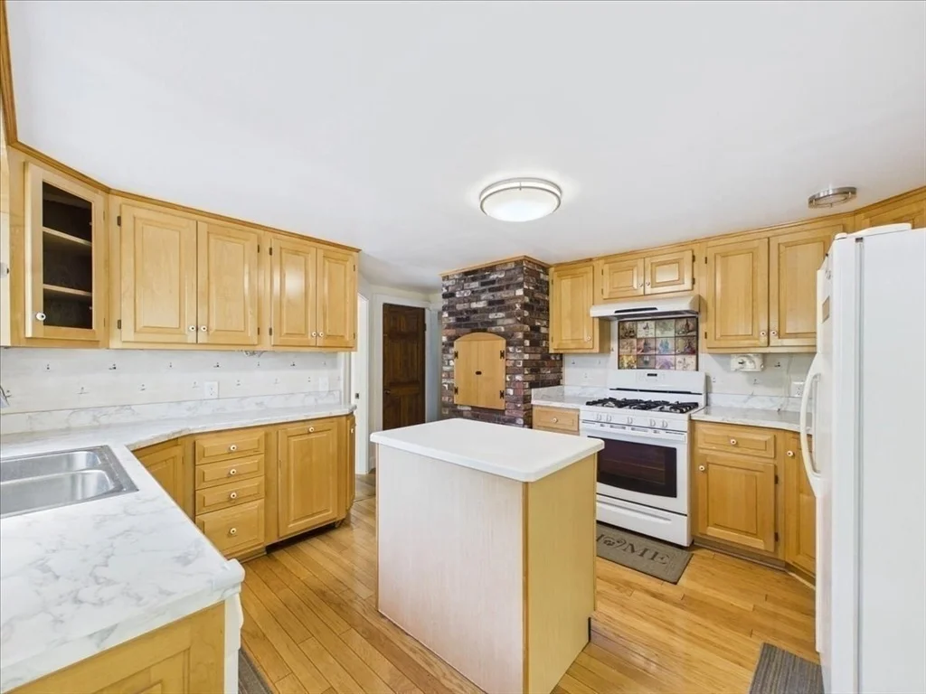 Photo of 40 Bennets Neck Dr