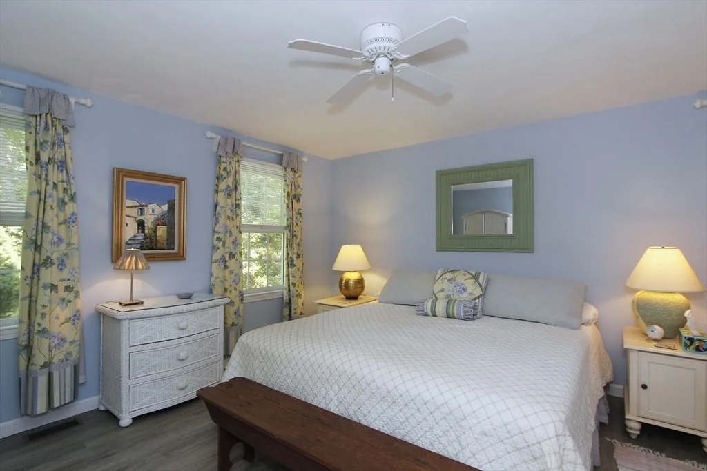 Photo of 18 Periwinkle Ln