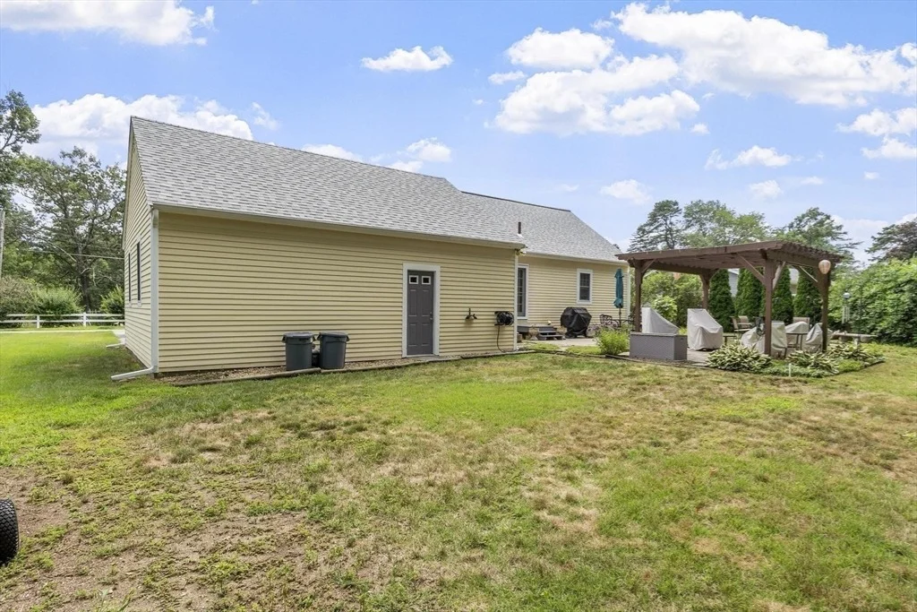 Photo of 126 Oak Ridge Dr