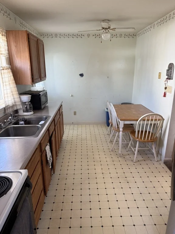 Photo of 54 Pondview Dr
