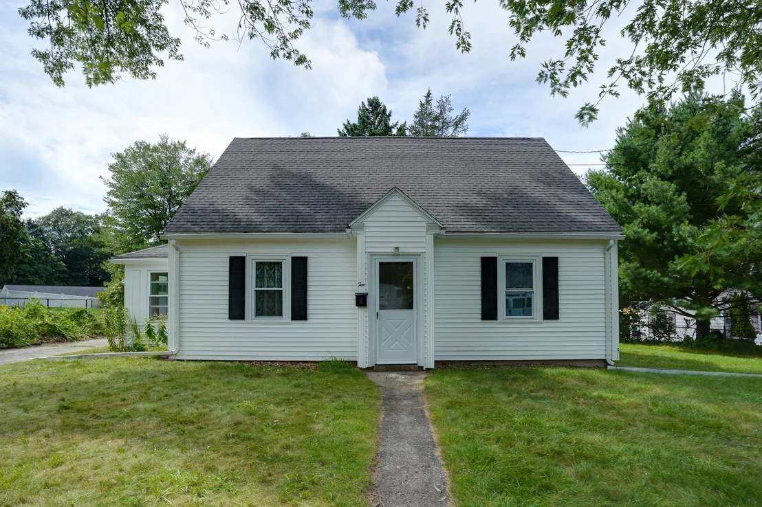 Photo of 10 Westbrook Rd