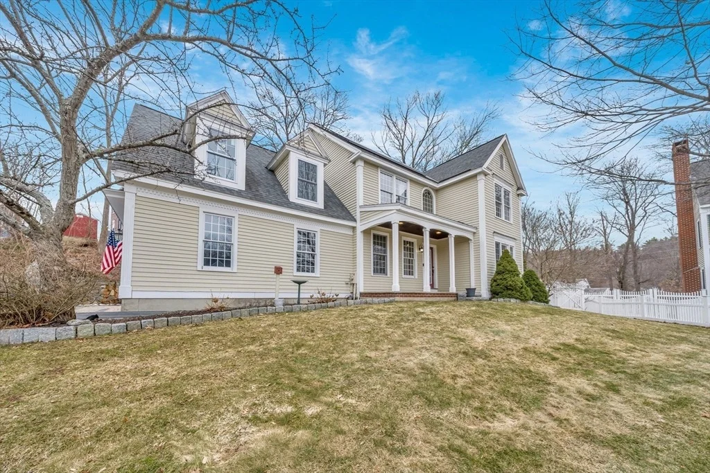 Photo of 8 Jacqueline Dr