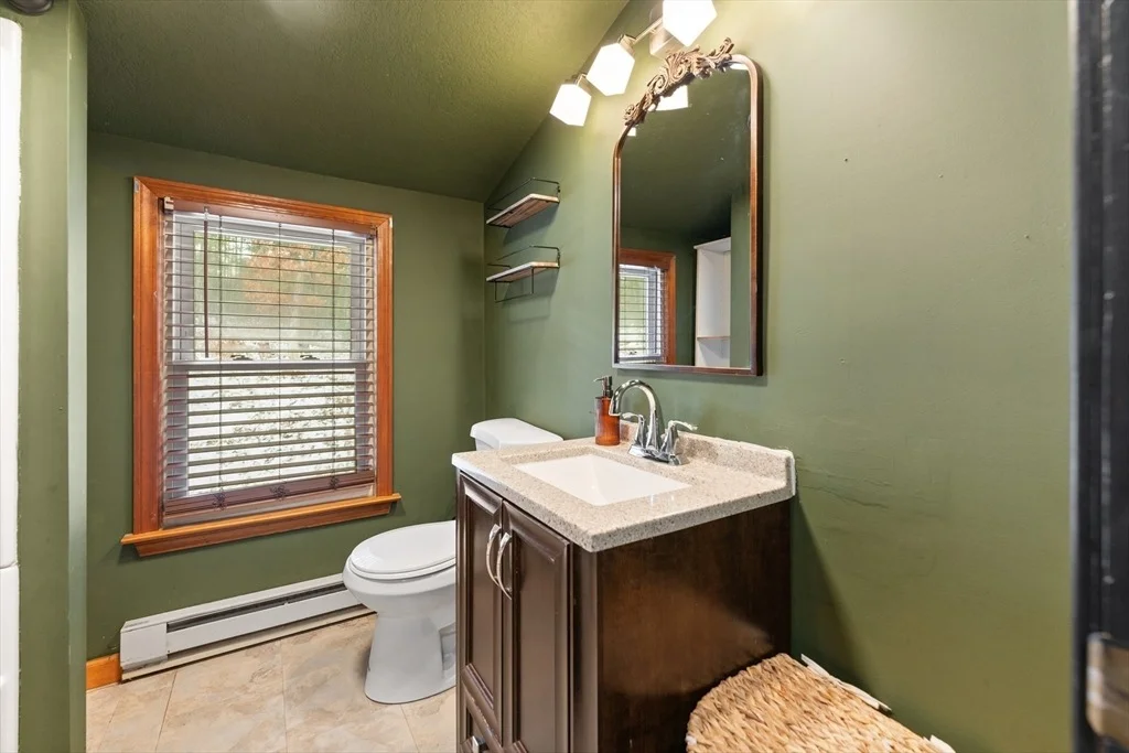 Photo of 1180 Calkins Rd