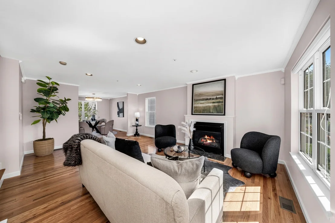 Photo of 51 Bucklin Rd