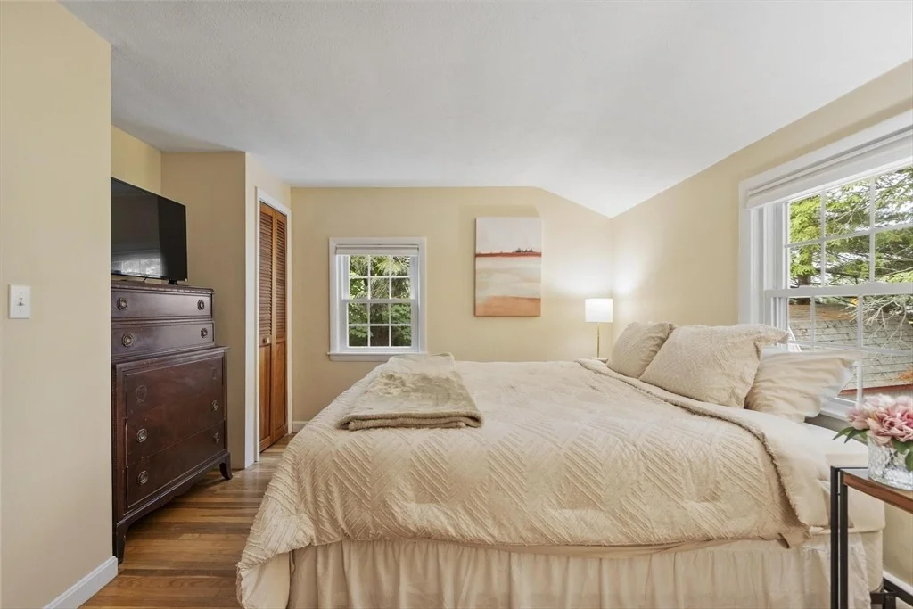 Photo of 283 Florence Ave