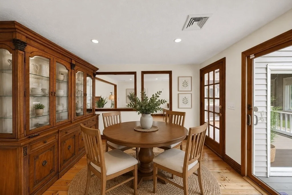 Photo of 50 Cedarcrest Rd