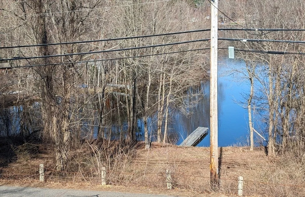 Photo of Lot 0 Mashapaug Rd (Es)