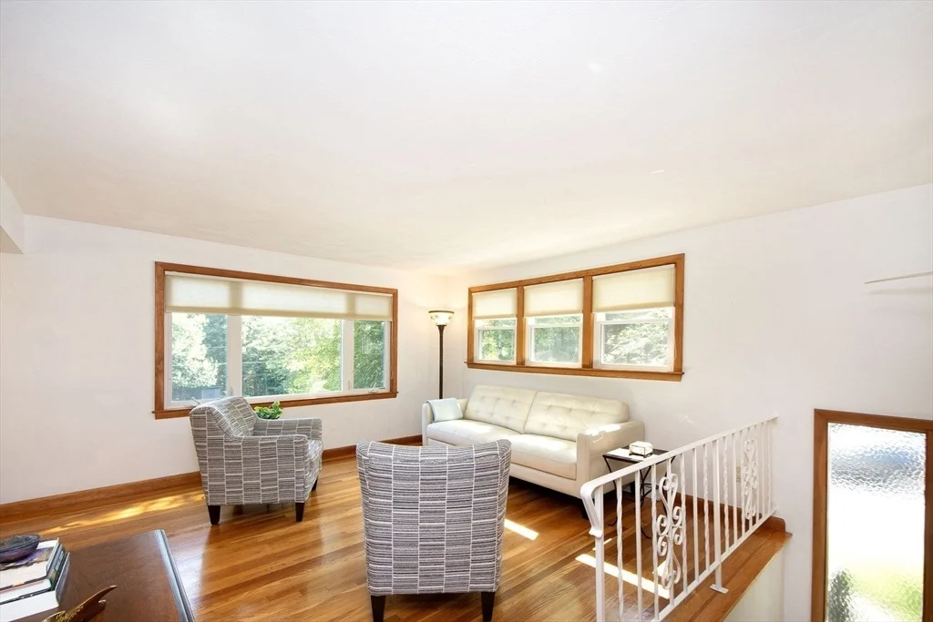 Photo of 18 Howland Cir