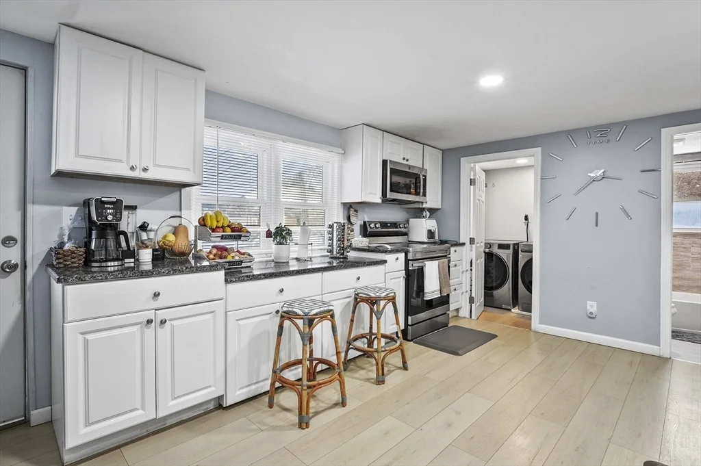 Photo of 113 Roosevelt Avenue