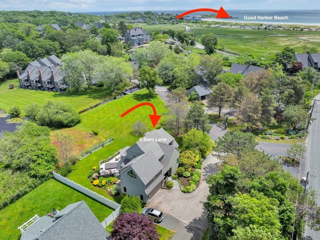 Photo of 8 Barn Ln