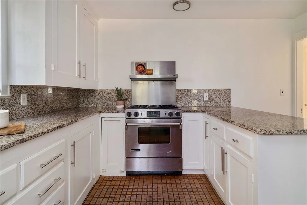 Photo of 121 Dorset Rd