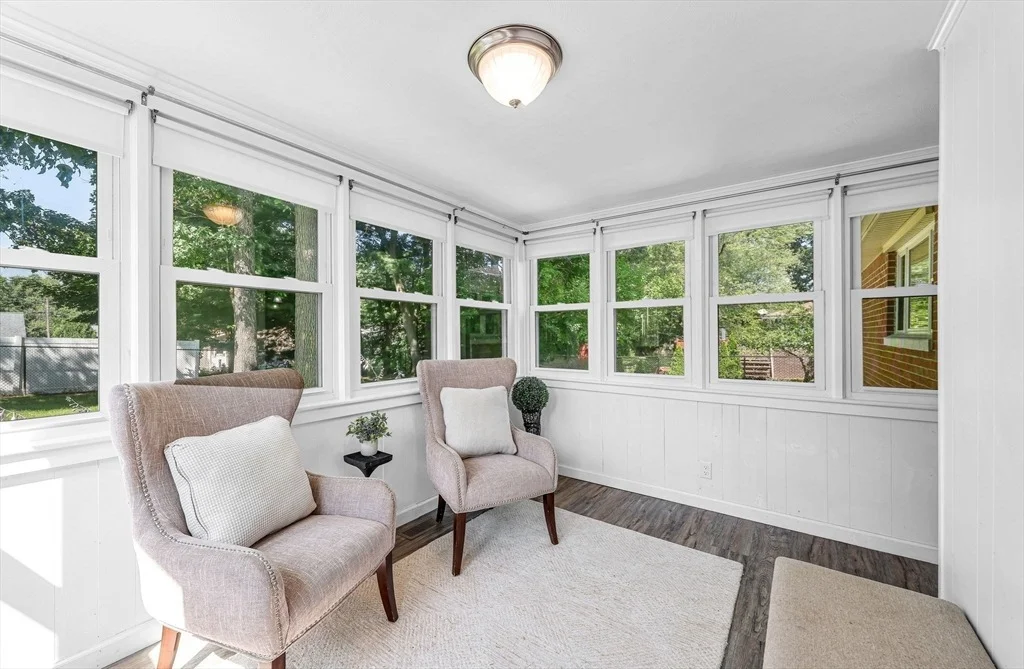 Photo of 114 Fenway Dr