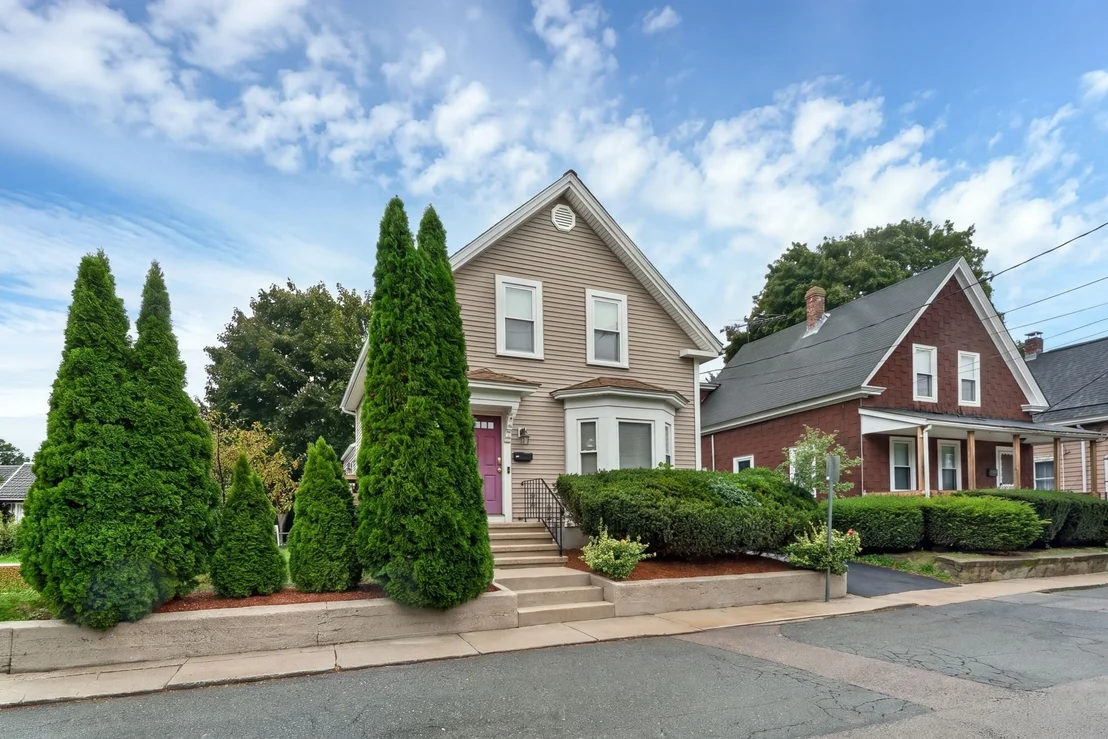 Photo of 25 Fuller Pl