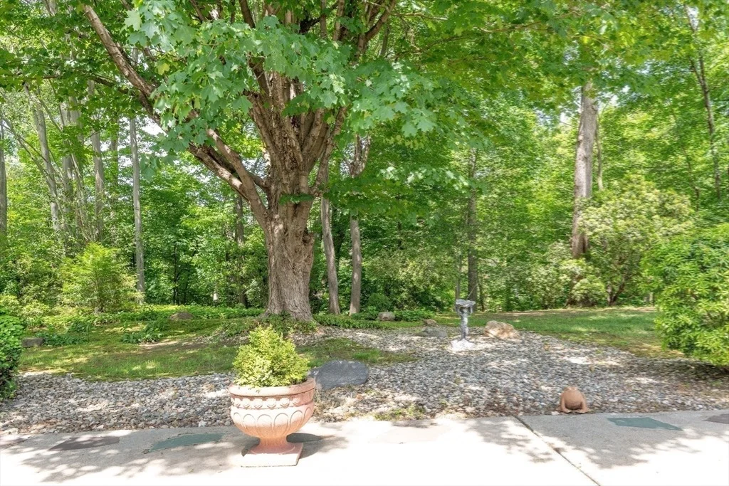 Photo of 104 Wheel Meadow Dr