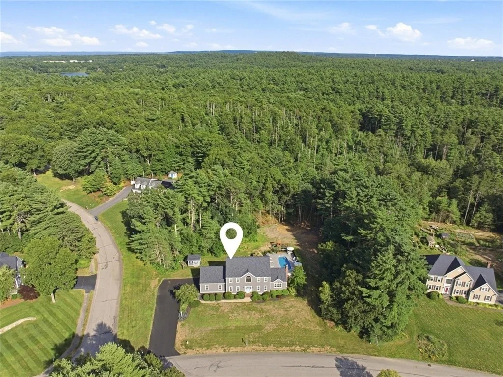 Photo of 31 Pond View Dr