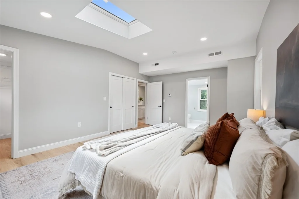 Photo of 32 Mountain Ave