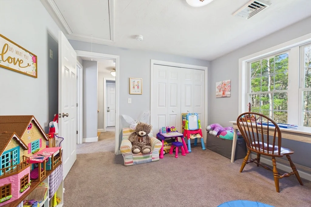 Photo of 987 Dighton Woods Cir