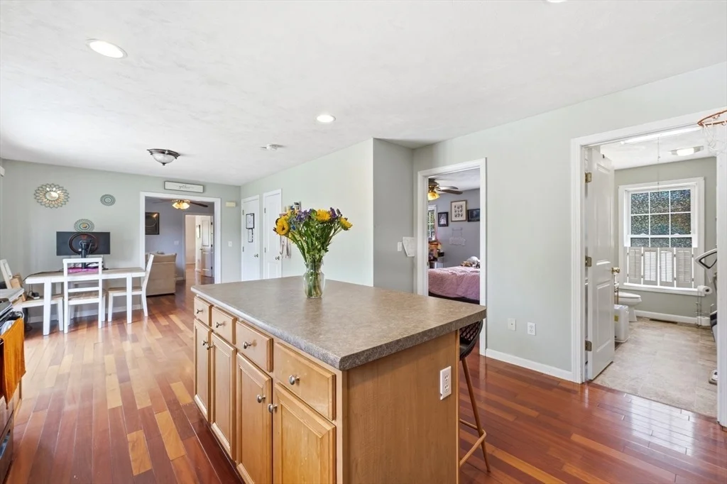 Photo of 341 Primrose Hill