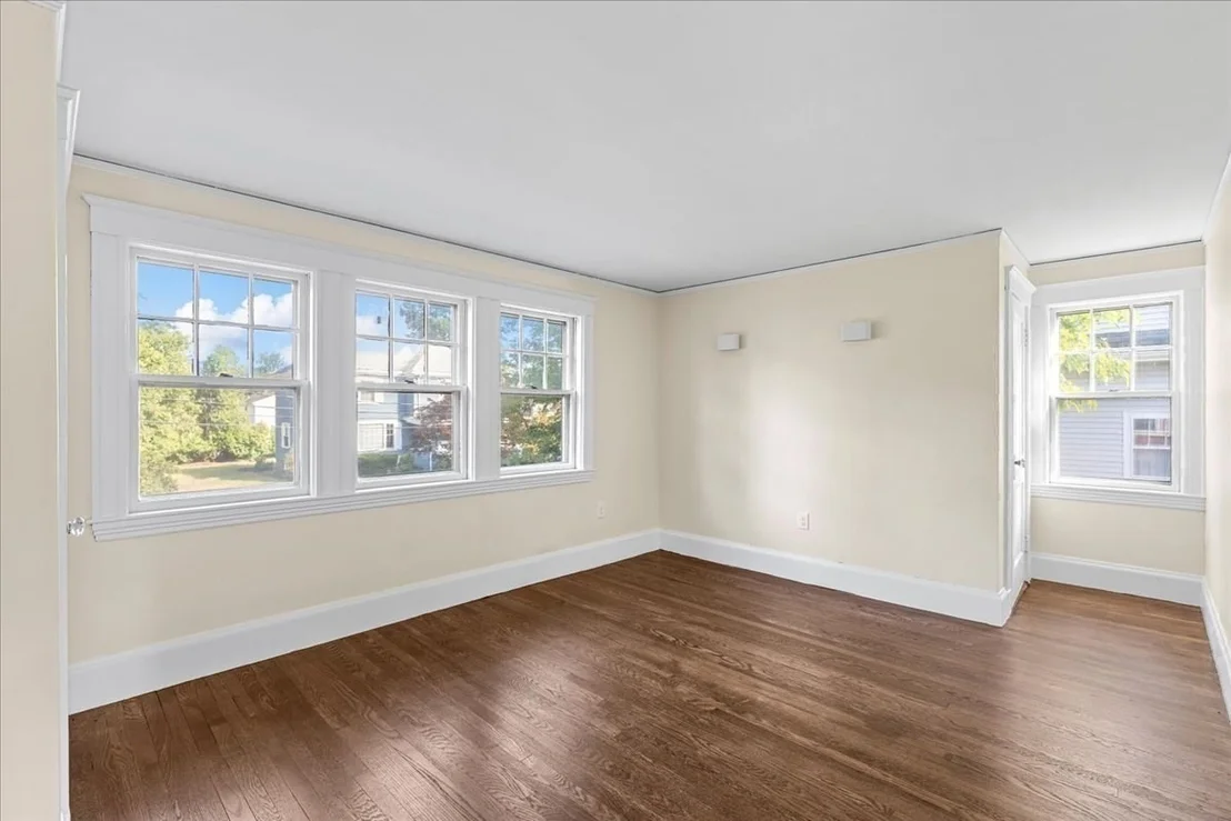 Photo of 18 Fales Road