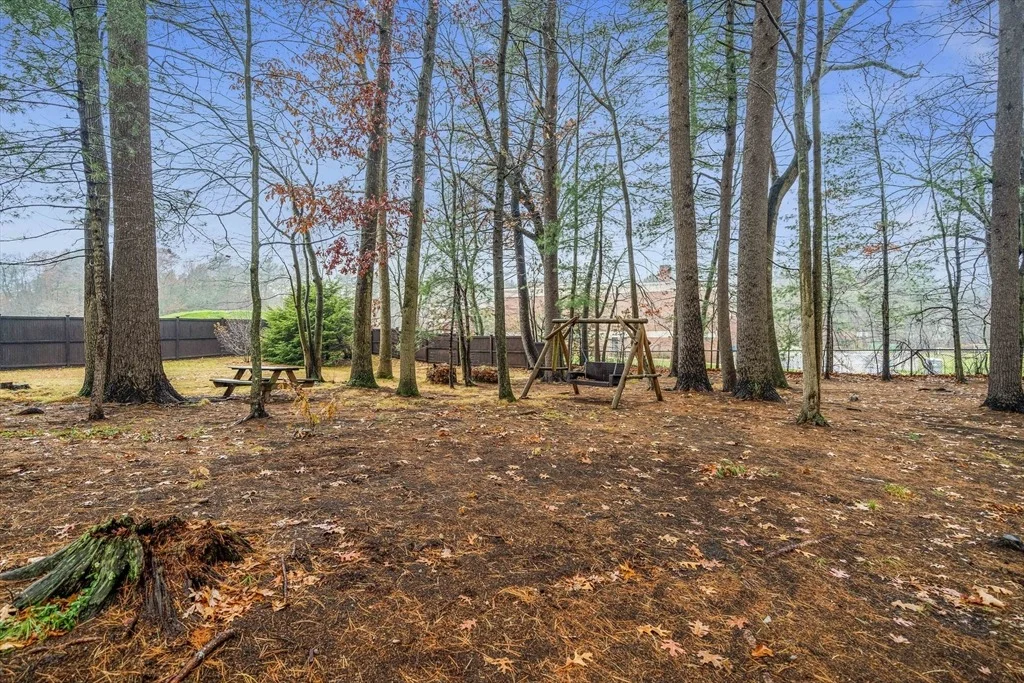 Photo of 7 Surrey Ln