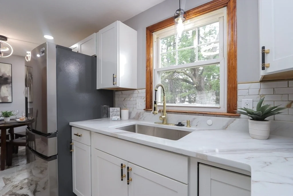 Photo of 127 Gelinas Dr