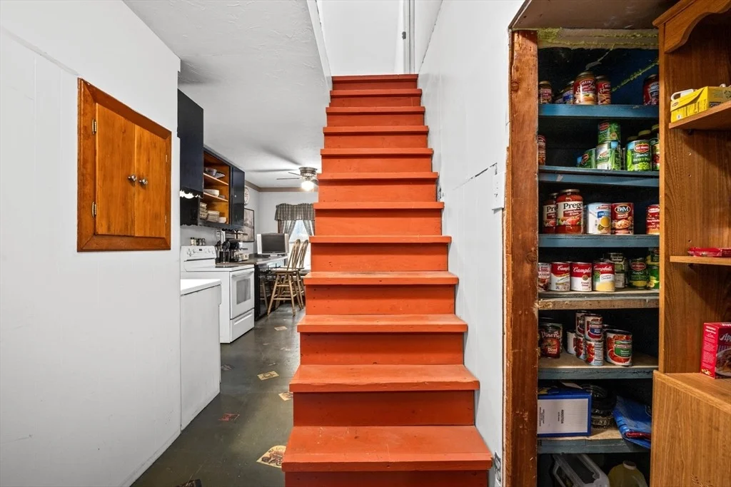 Photo of 8 Rawson Ave.