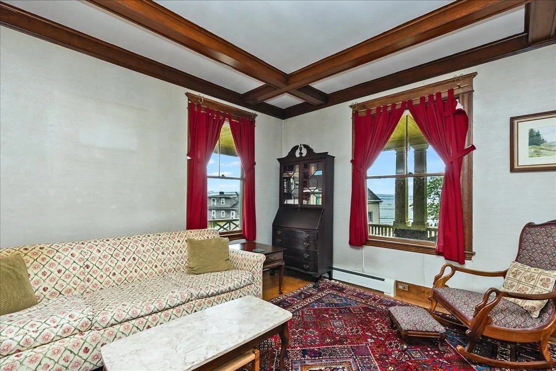 Photo of 7 Intervale Rd