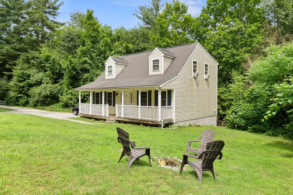 Photo of 87 Red Fox Blvd