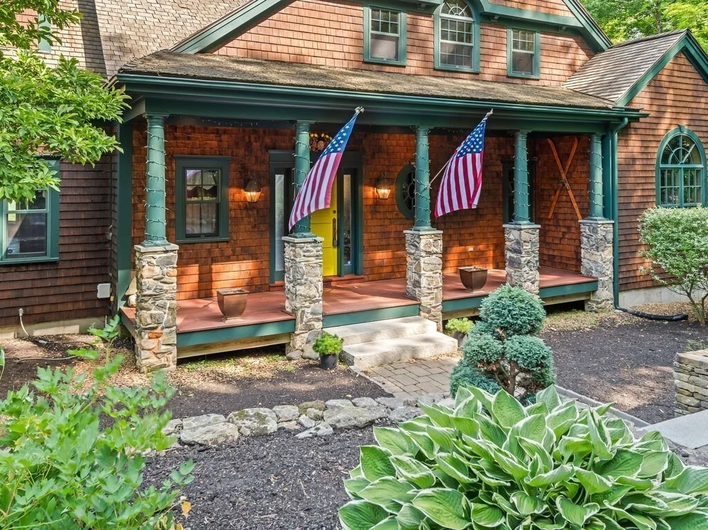 Photo of 150 Mountain Rd