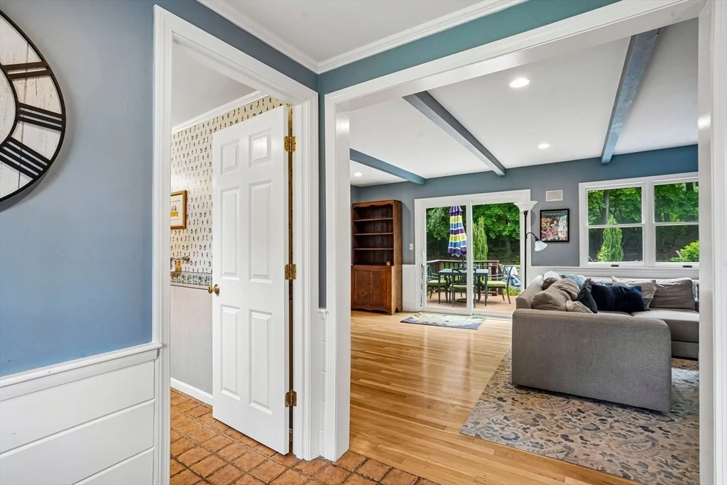 Photo of 2 Berkley Cir