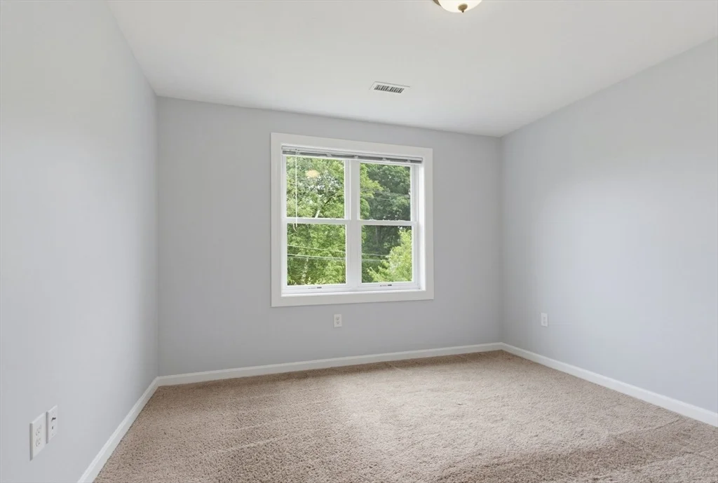 Photo of 70 Swan Ave