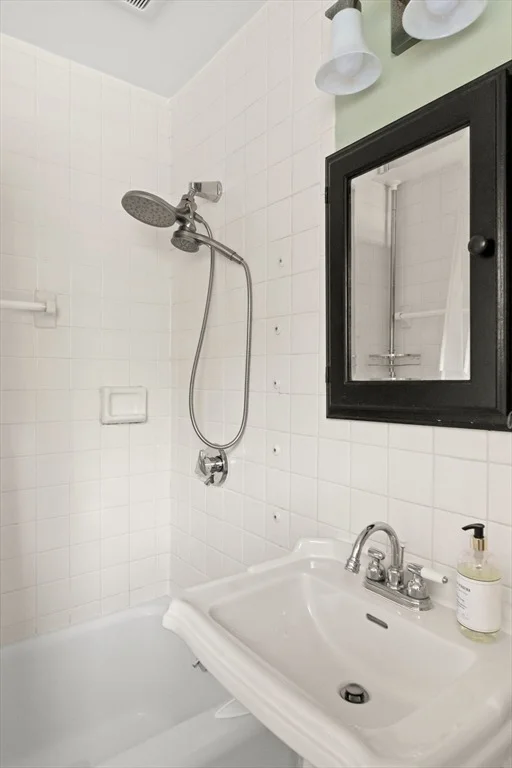 Photo of 68 Charles St