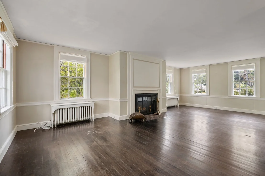 Photo of 60 Wellesley Street