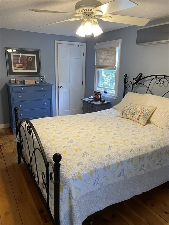 Photo of 6 Jeffrey Ln
