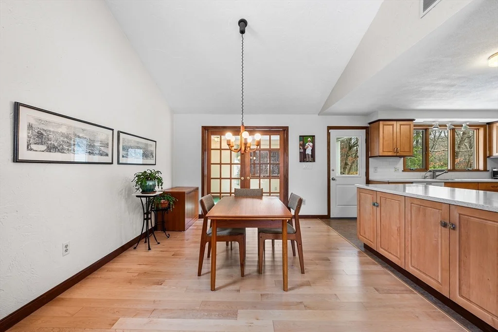 Photo of 90 Sunnyside Ave