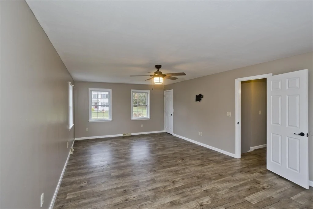 Photo of 76 Shaker Rd