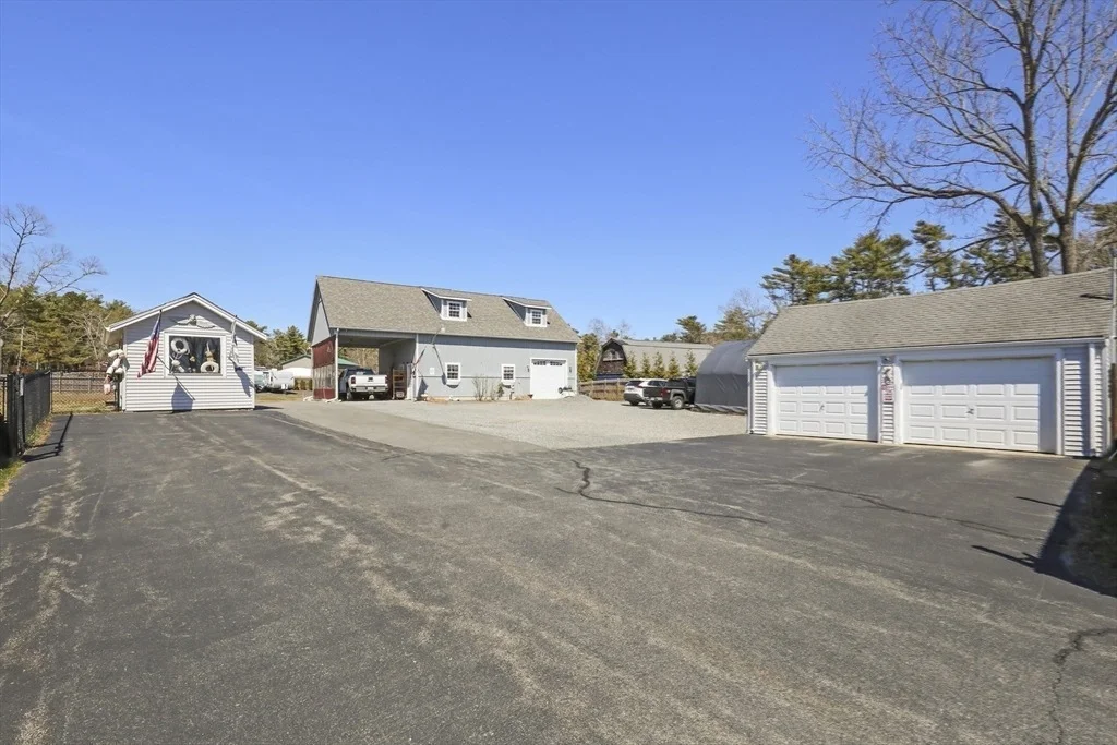 Photo of 2614 Cranberry Highway