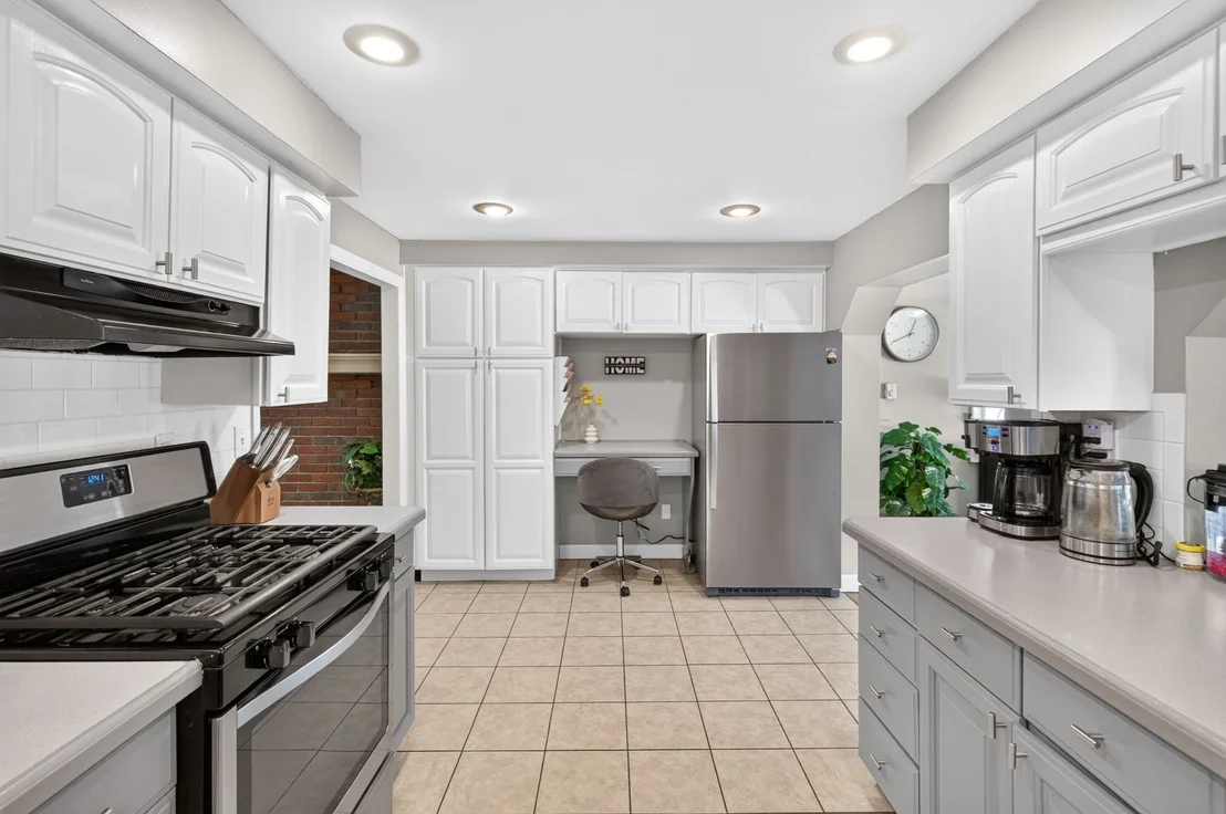 Photo of 215 Mendon Road