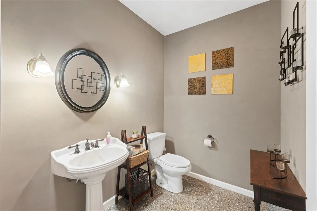 Photo of 7 Morse Dr