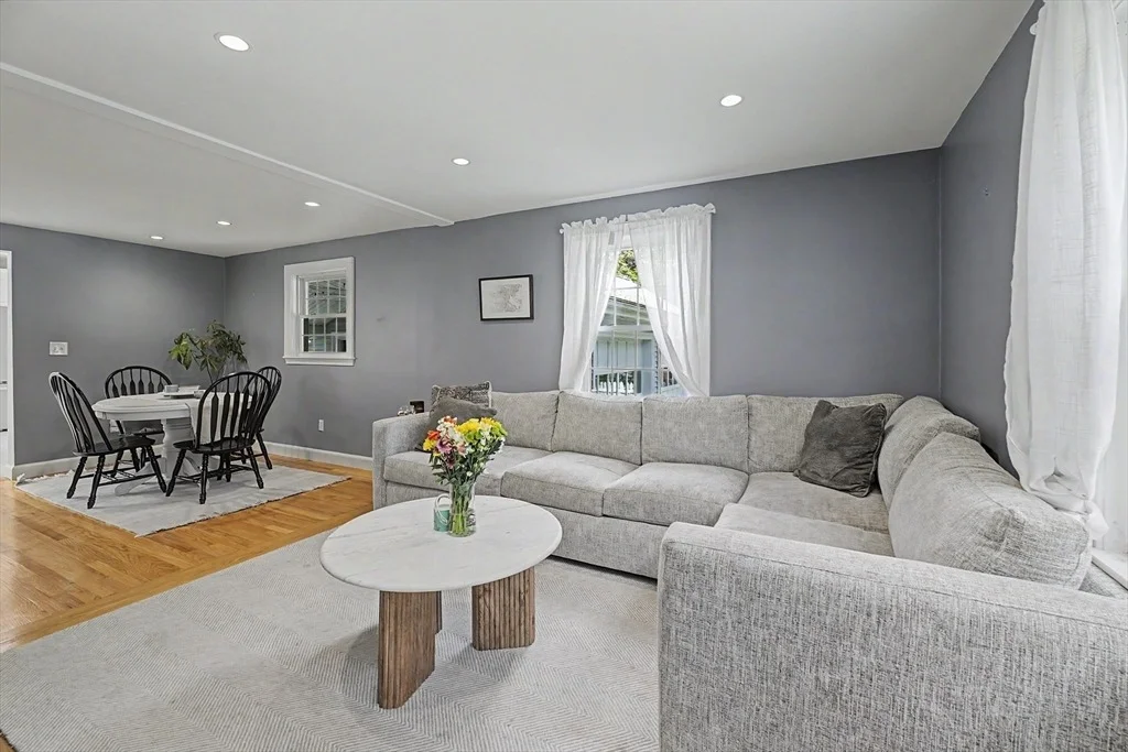 Photo of 9 Macdonald Circle