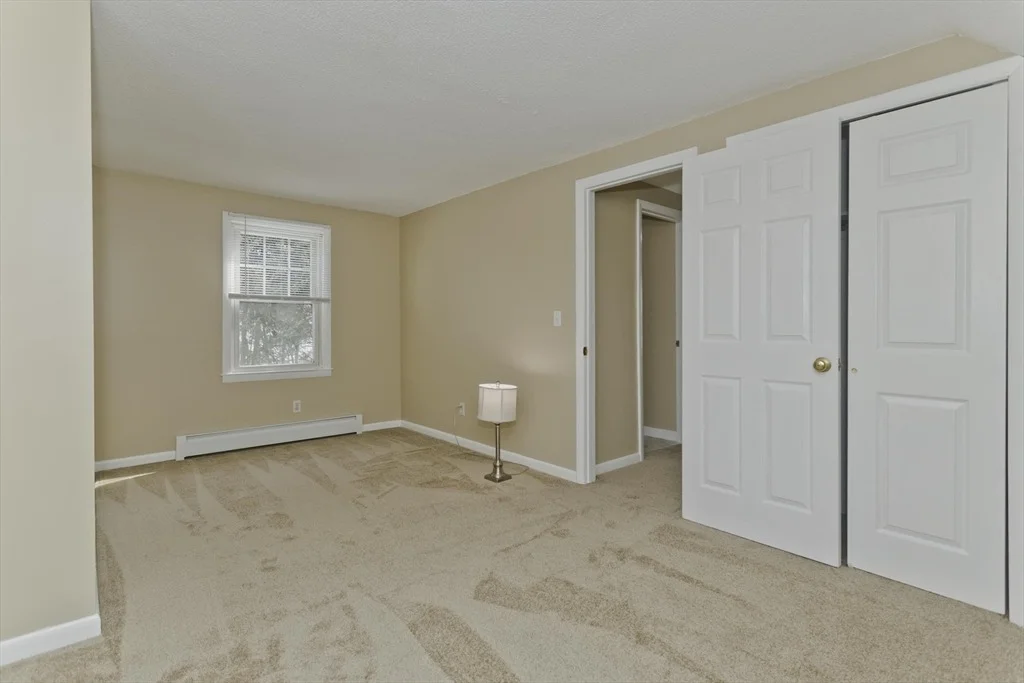 Photo of 85 Edgewater Rd