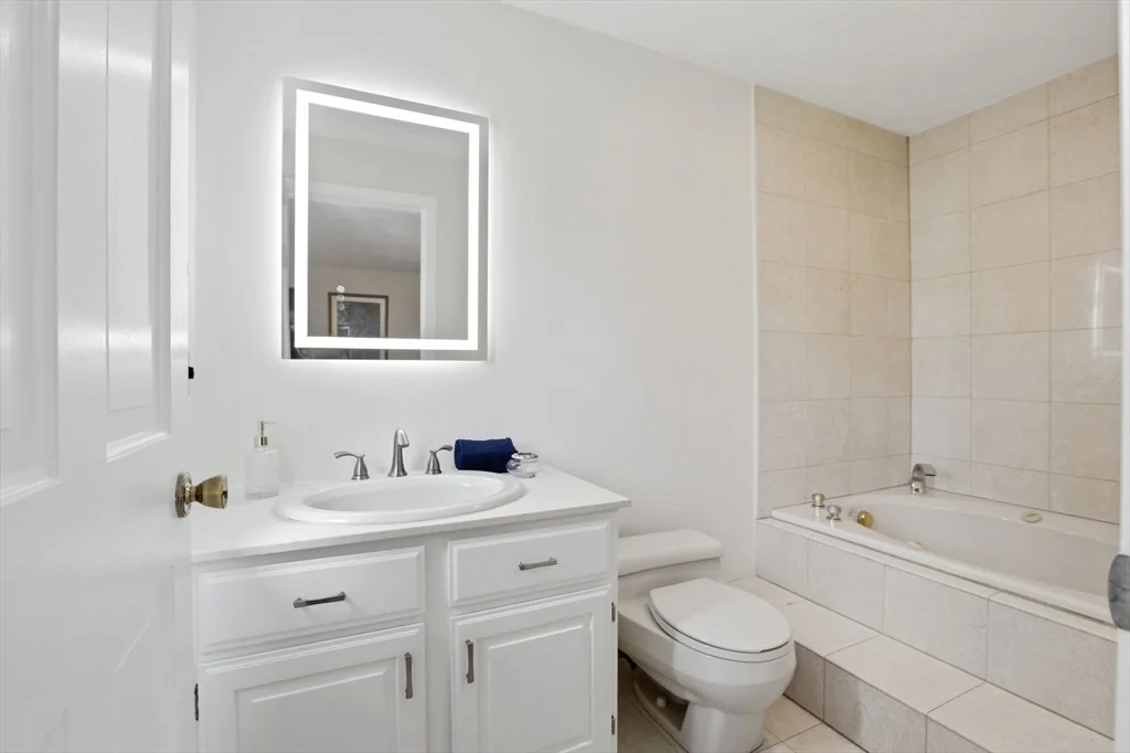 Photo of 6 Gavin Cir