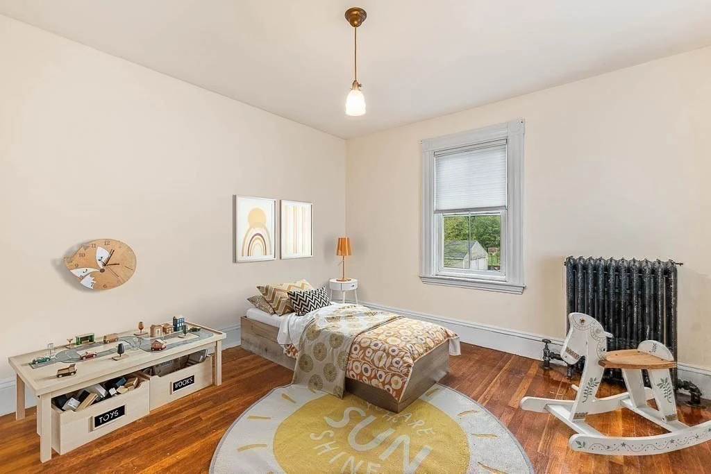Photo of 85 Emmett Avenue