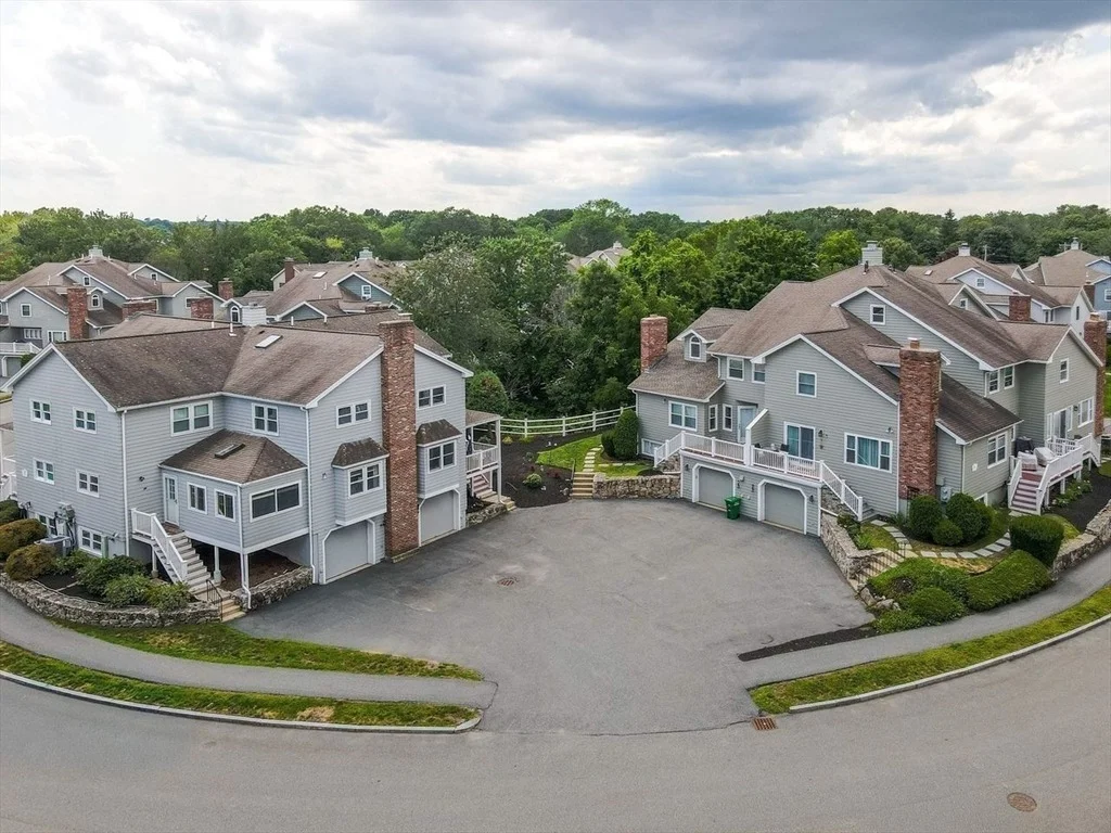 Photo of Unit D at 7 Carnation Cir