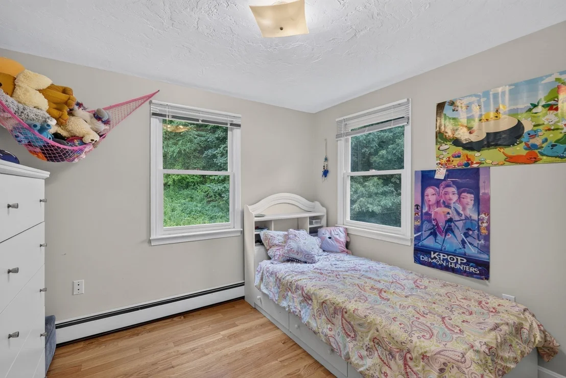Photo of 10 Fairway Dr