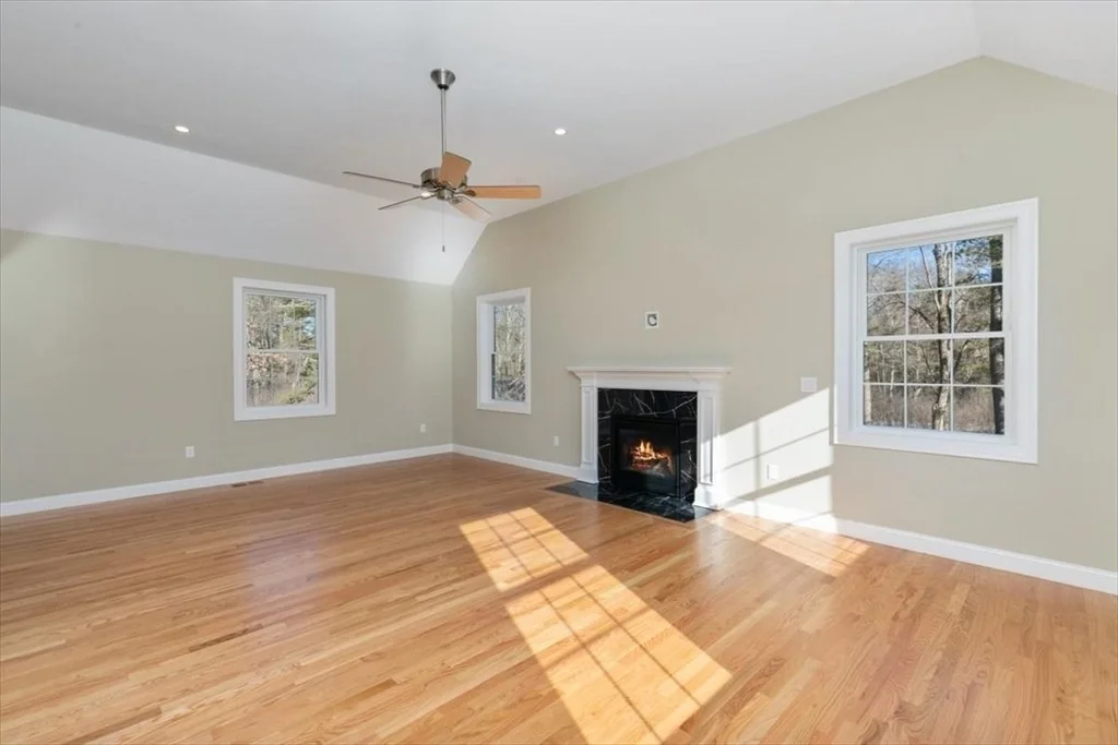 Photo of 799 Lowell Street