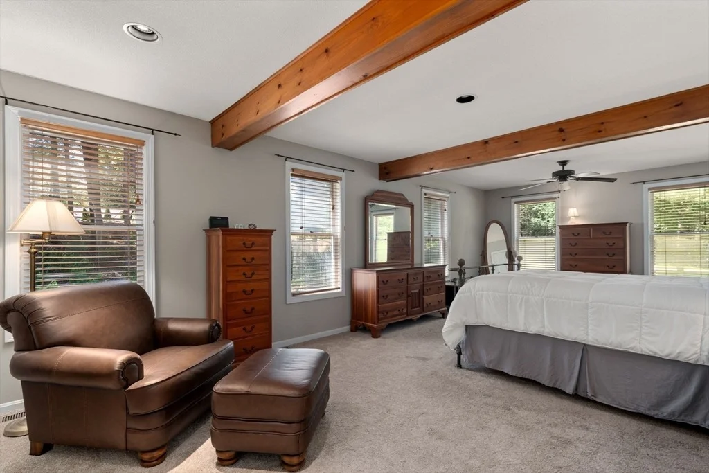 Photo of 180 Loomis Ridge