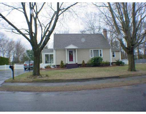 Photo of 11 Wompatuck Road